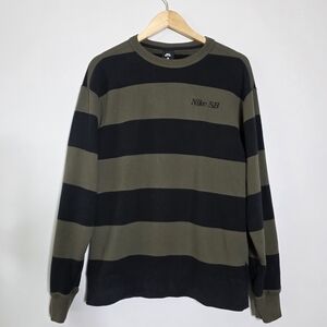 NIKE Green & Black Striped terry cloth sweatshirt in Great condition Size Med